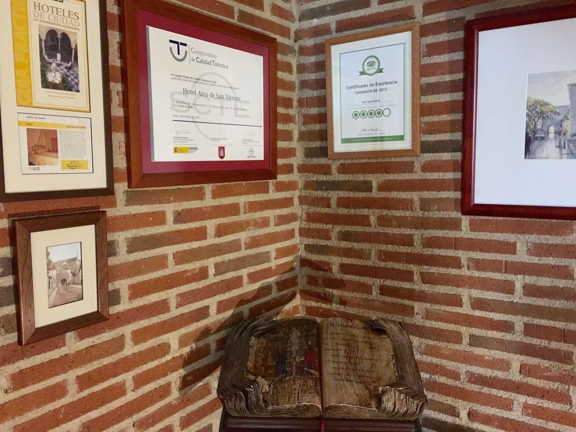 Hotel Arco San Vicente Ávila Extérieur photo