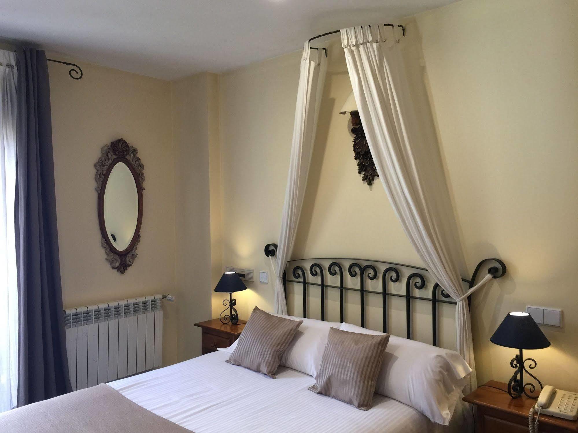 Hotel Arco San Vicente Ávila Extérieur photo
