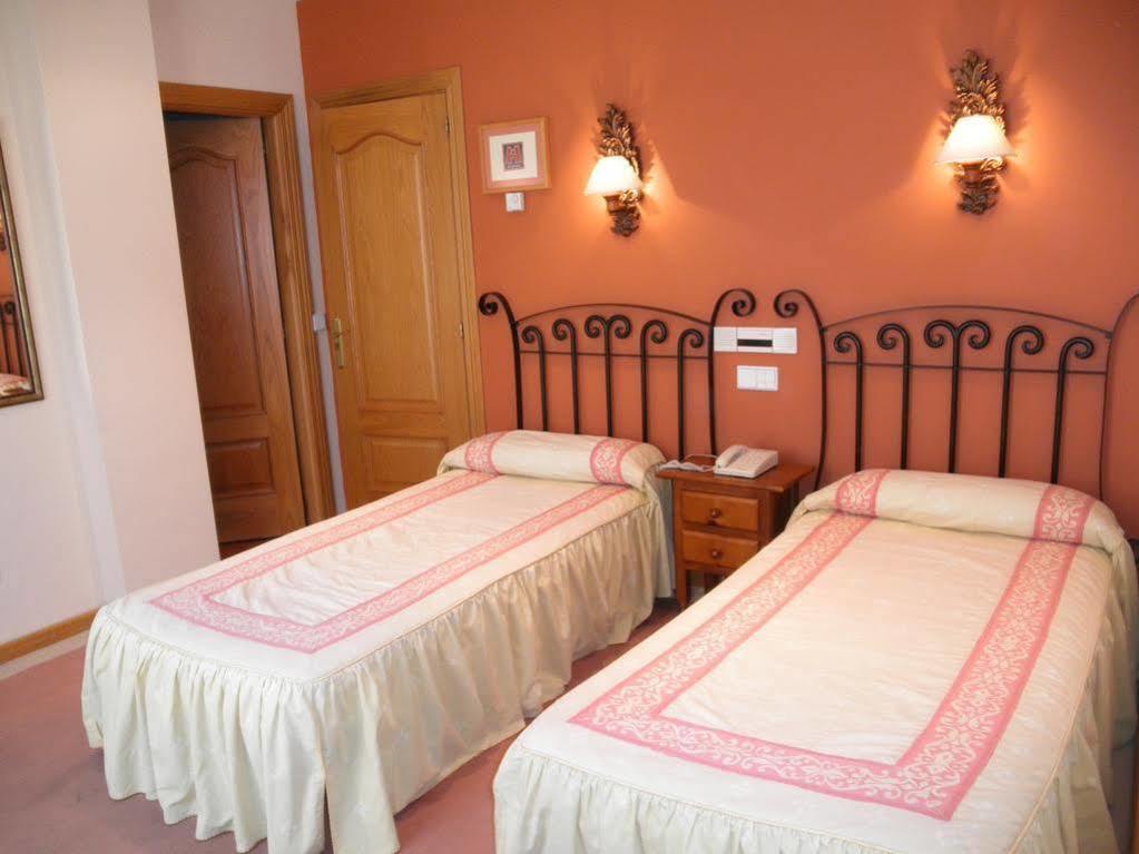 Hotel Arco San Vicente Ávila Extérieur photo